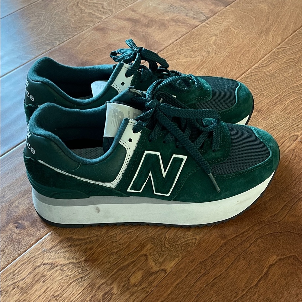 New Balance women’s  Dark Green Sneakers